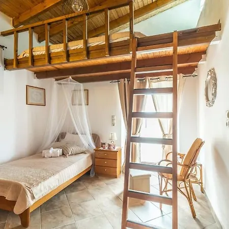 Case de vacanță Relaxing Stonehouse Kamara With Jacuzzi